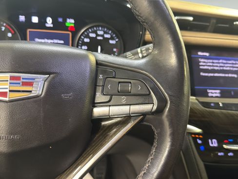 Used 2020 Cadillac XT6 Premium Luxury w/ Platinum Package AWD/4WD image 14