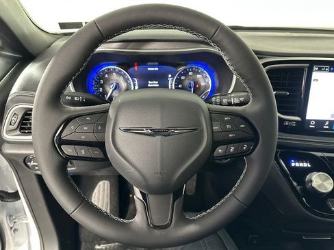New 2026 Chrysler Pacifica Select image 23