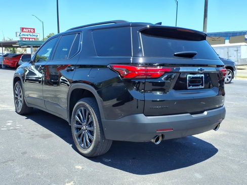 Used 2023 Chevrolet Traverse RS FWD image 17