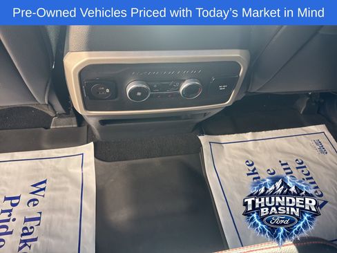 Used 2023 Ford Expedition Max Limited image 13