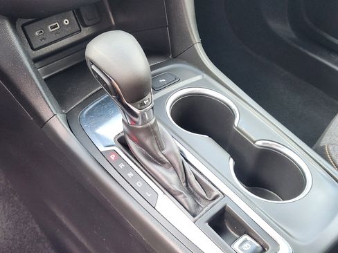 Used 2022 Chevrolet Equinox LT image 21