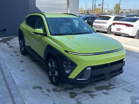 Certified 2024 Hyundai Kona SEL w/ Convenience Package FWD image 3