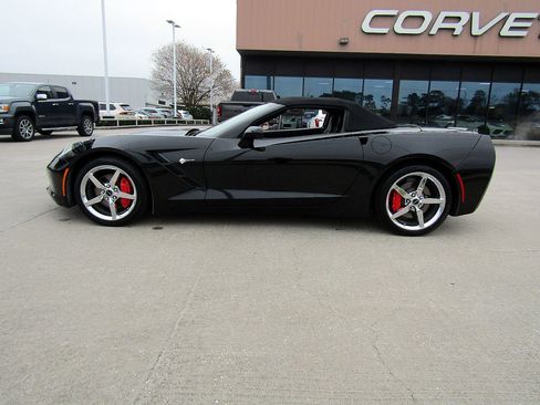 Used 2014 Chevrolet Corvette Stingray 2LT Convertible w/ 2LT Preferred Equipment Group image 26
