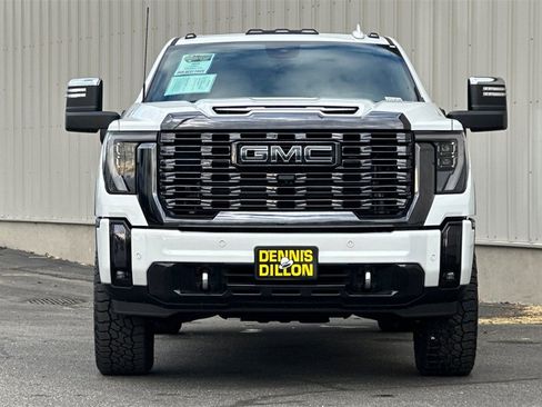 Used 2024 GMC Sierra 2500 Denali Ultimate image 10