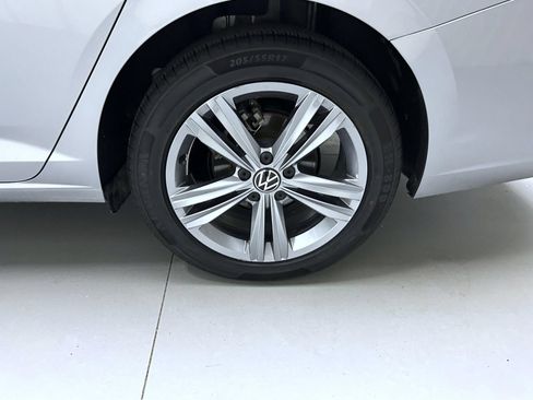 Used 2024 Volkswagen Jetta SE FWD image 22