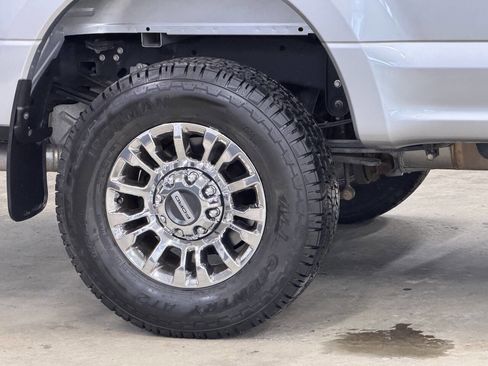 Used 2022 Ford F250 XLT w/ XLT Premium Package image 19