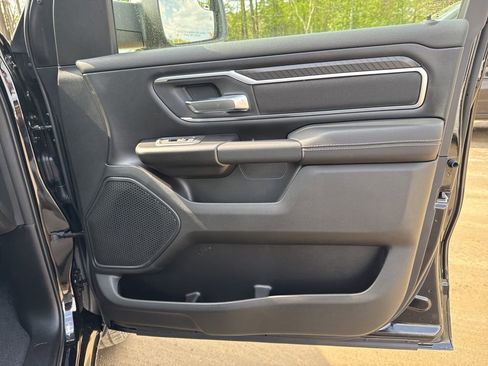 New 2026 RAM 1500 4x4 Crew Cab image 31
