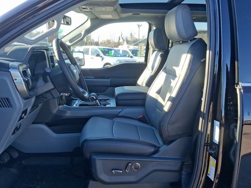 New 2025 Ford F150 Lariat w/ Equipment Group 502A High image 11