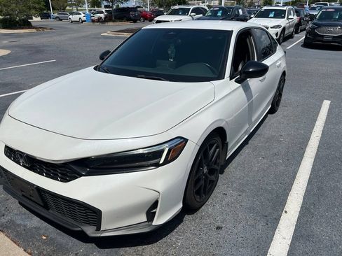 Used 2025 Honda Civic Sport image 1