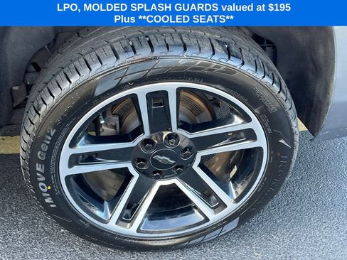 Used 2020 Chevrolet Suburban Premier AWD/4WD image 7