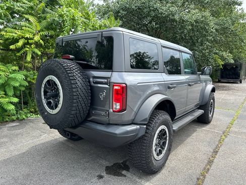 Used 2022 Ford Bronco Black Diamond w/ Sasquatch Package AWD/4WD image 3