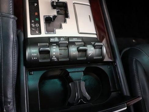 Used 2015 Lexus LX 570 4WD image 21