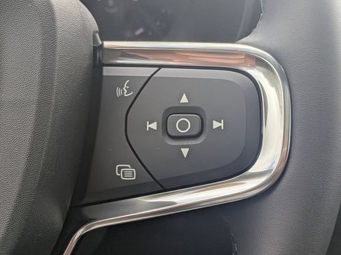 Certified 2026 Volvo XC40 B5 Core AWD/4WD image 28