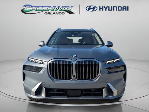 Used 2023 BMW X7 xDrive40i w/ Parking Assistance Package AWD/4WD image 3