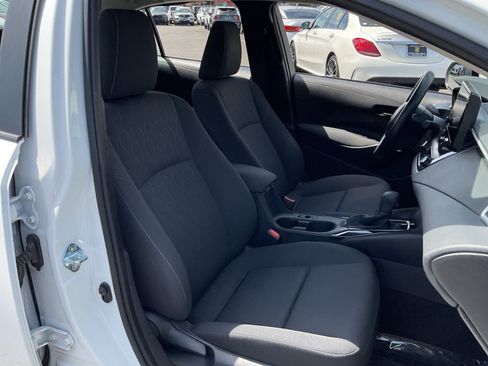 Used 2025 Toyota Corolla LE FWD image 20