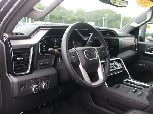Used 2026 GMC Sierra 2500 Denali w/ Technology Package AWD/4WD image 18