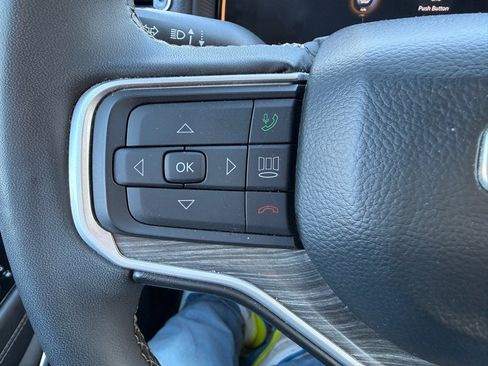 Used 2023 Jeep Wagoneer Series III w/ Preferred Equipment Group image 31