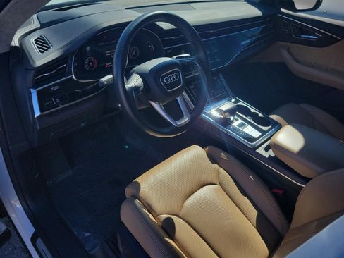 Used 2019 Audi Q8 Prestige w/ Luxury Package image 17