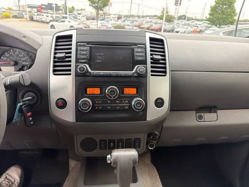 Used 2018 Nissan Frontier SV w/ Value Truck Package RWD image 21