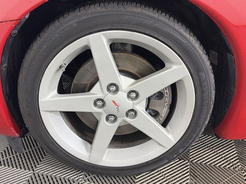 Used 2007 Chevrolet Corvette Coupe w/ Preferred Equipment Group image 13