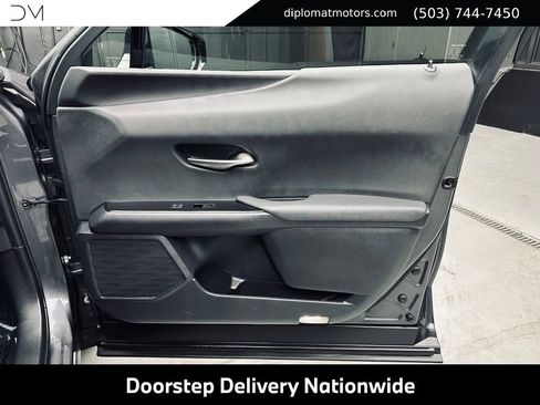 Used 2024 Lexus UX 250h F Sport AWD/4WD image 27