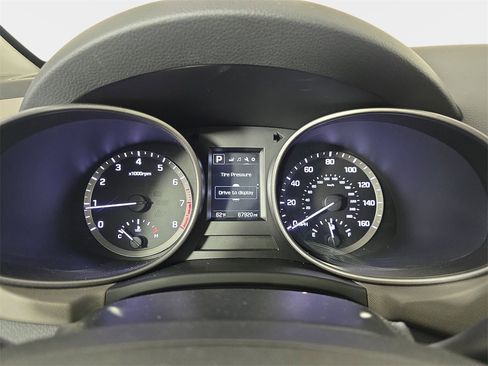 Used 2017 Hyundai Santa Fe Sport image 21