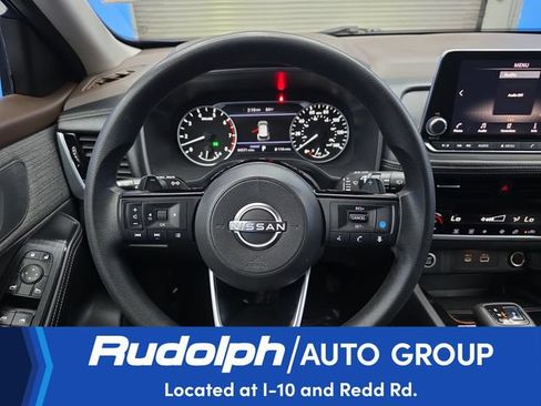 Used 2022 Nissan Rogue SV FWD image 15