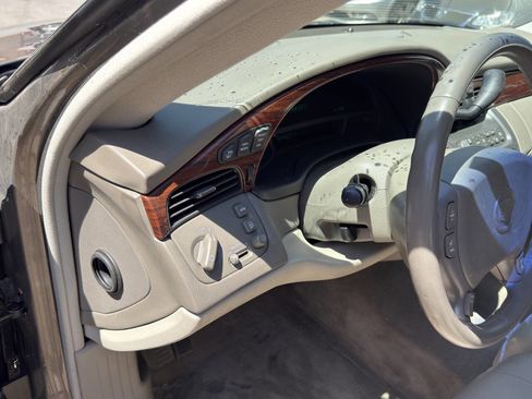 Used 2003 Cadillac De Ville w/ Comfort & Convenience Package image 21