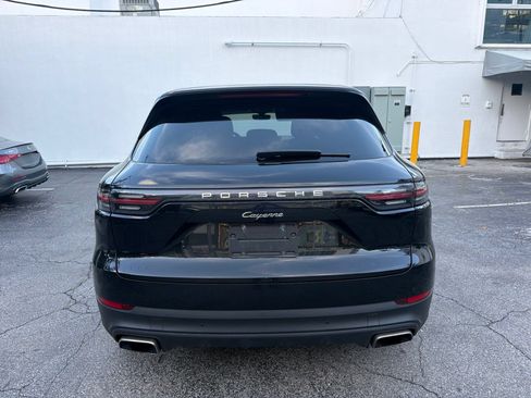 Used 2021 Porsche Cayenne AWD/4WD image 4