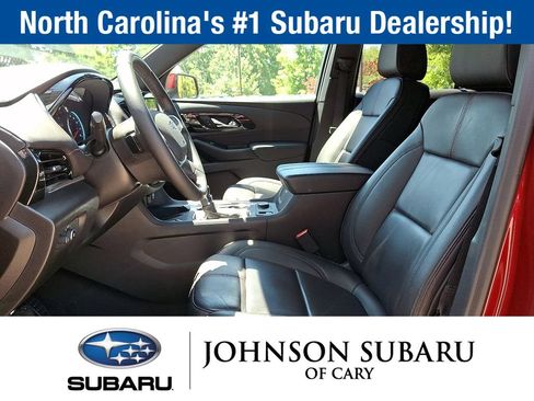 Used 2023 Chevrolet Traverse RS FWD image 13