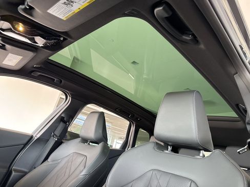 Used 2025 BMW X3 xDrive30i w/ Premium Package image 16