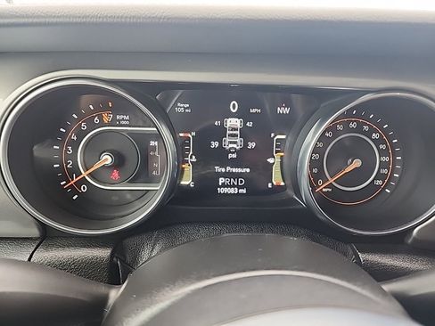 Used 2021 Jeep Wrangler Unlimited Sahara image 11