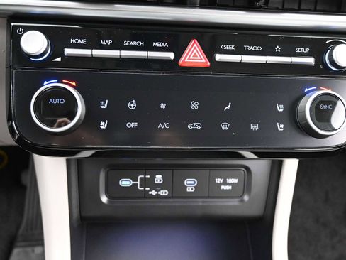 New 2026 Hyundai Tucson Limited image 19