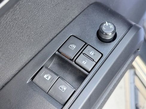 Used 2023 Toyota Tacoma SR image 21