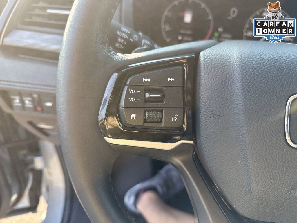 Used 2025 Honda Odyssey Elite image 19