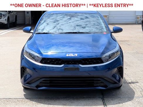 Used 2022 Kia Forte LXS FWD image 2