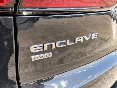 Used 2025 Buick Enclave Sport Touring AWD/4WD image 31