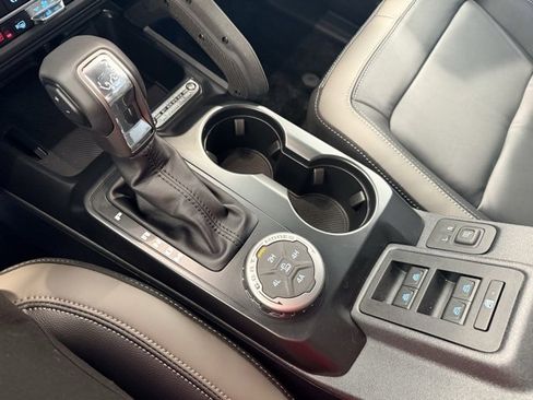 New 2025 Ford Bronco Outer Banks w/ Sasquatch Package image 33