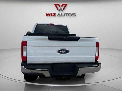 Used 2019 Ford F250 XLT w/ Snow Plow Prep Package AWD/4WD image 4