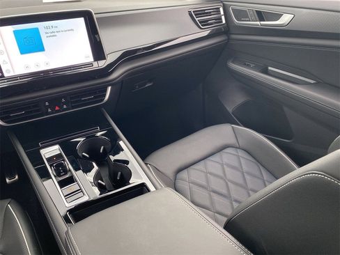 New 2026 Volkswagen Atlas Cross Sport SEL Premium R-Line image 12