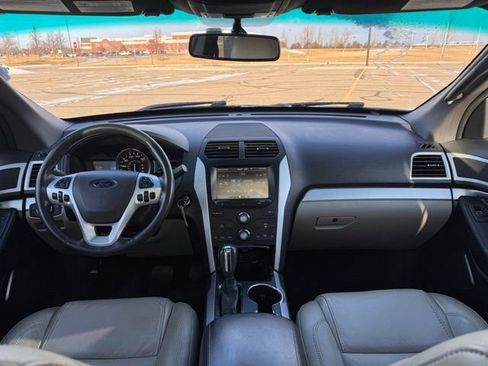 Used 2014 Ford Explorer XLT w/ Equipment Group 202A image 14