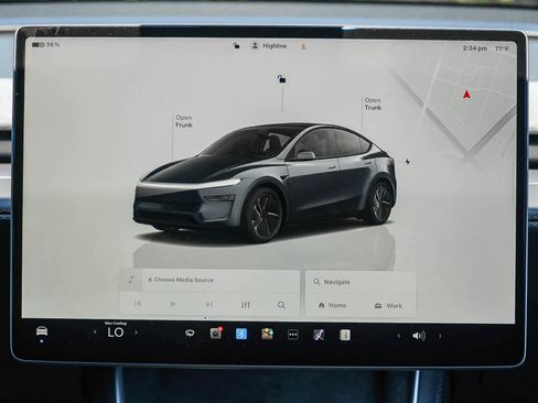 Used 2026 Tesla Model Y AWD image 12