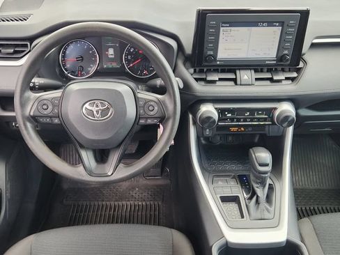 Used 2022 Toyota RAV4 LE FWD image 25