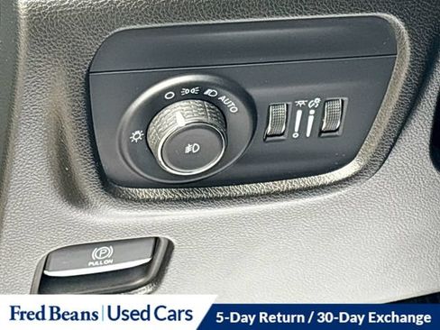 Used 2024 Jeep Grand Cherokee Overland AWD/4WD image 13