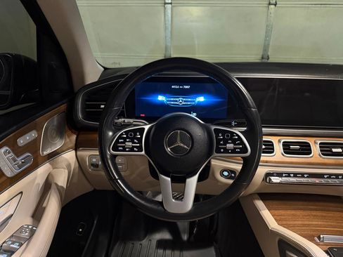 Used 2021 Mercedes-Benz GLS 450 4MATIC image 15