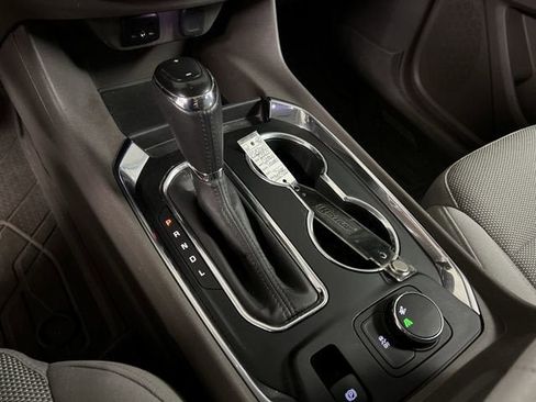 Certified 2020 Chevrolet Traverse LT FWD image 15
