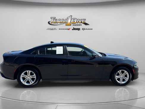 Used 2023 Dodge Charger SXT RWD image 9