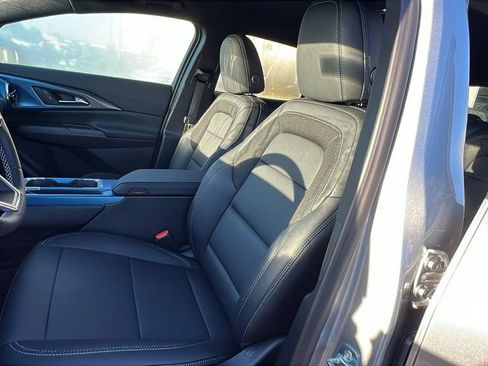 New 2026 Chevrolet Equinox EV LT image 13