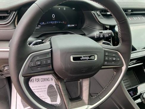 New 2026 Jeep Grand Cherokee Limited AWD/4WD image 15