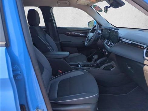 Used 2024 Chevrolet TrailBlazer LT w/ Driver Confidence Package AWD/4WD image 19